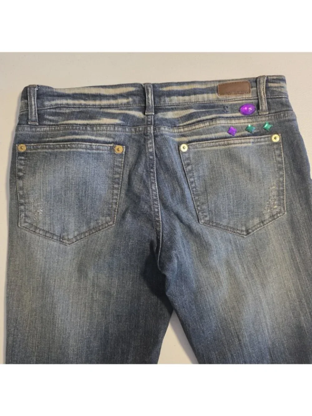 DKNY Jeweled Jeans Blue Distressed Denim Boho Bling Gemstones Juniors Size 9‎